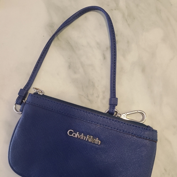 Calvin Klein Wristlet Wallet - Picture 2 of 5